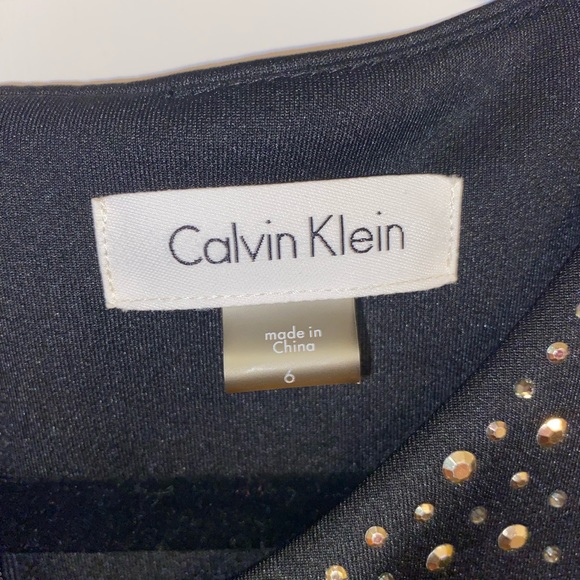 Calvin Klein sequin dress No wrinkles or stains Zipper back is smooth Like new - Picture 2 of 6